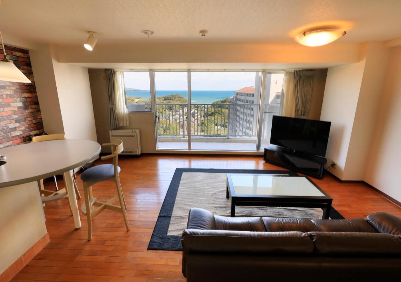 Katsuura Hilltop Hotel & Residence Extérieur photo