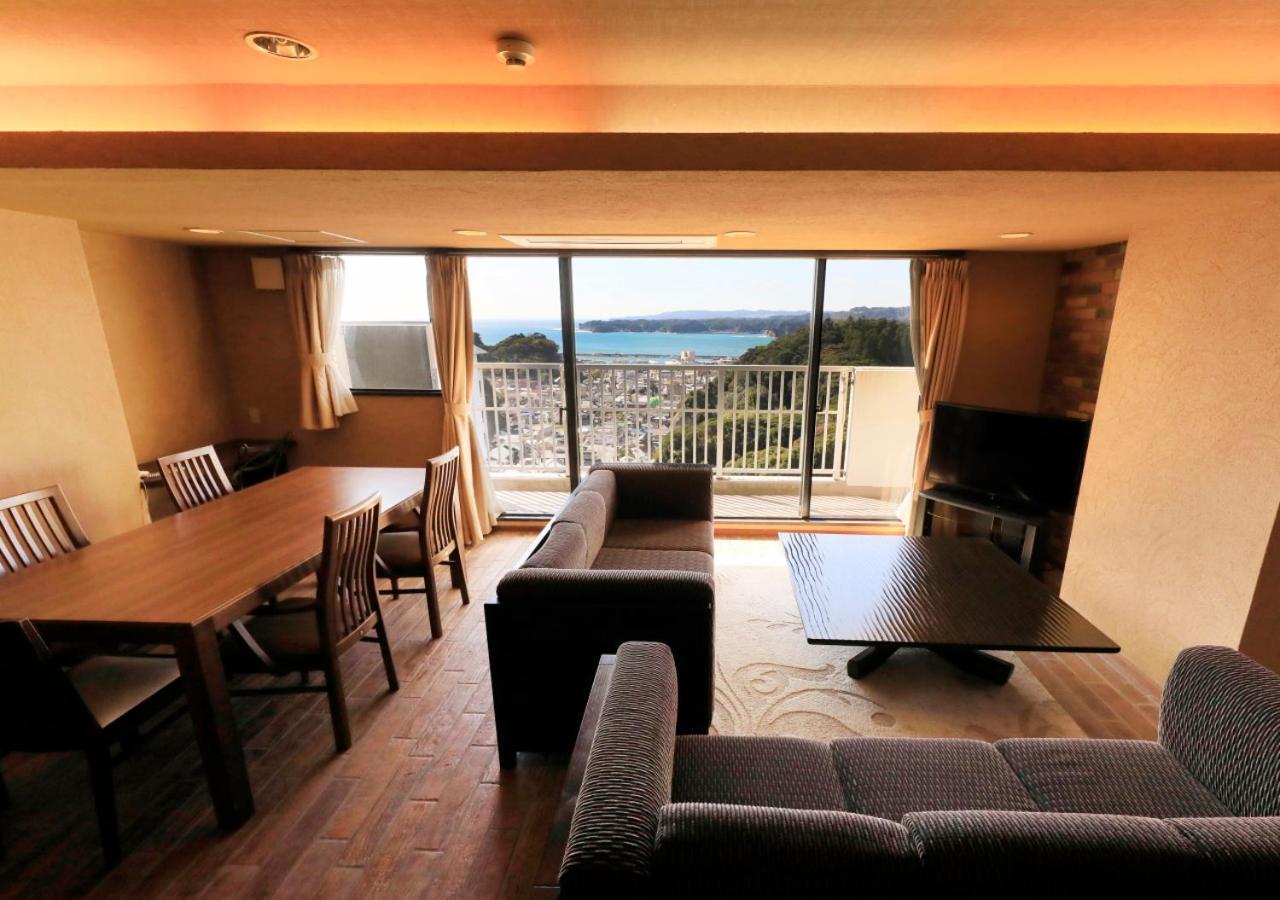 Katsuura Hilltop Hotel & Residence Extérieur photo