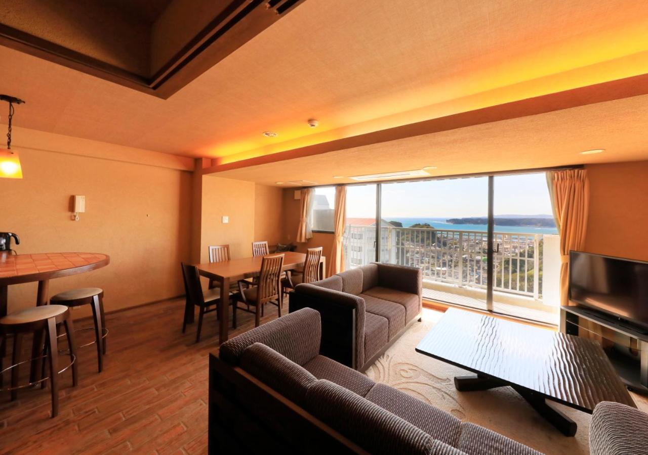 Katsuura Hilltop Hotel & Residence Extérieur photo